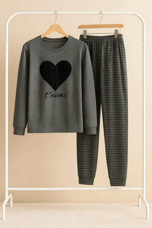 BLACK GRAY HEART
