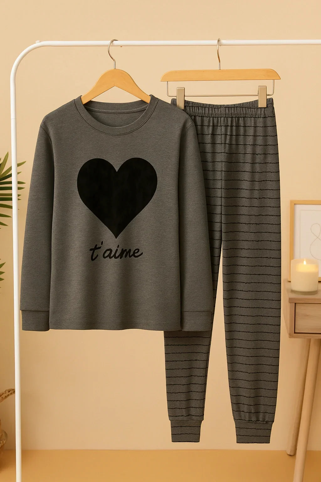 BLACK GRAY HEART